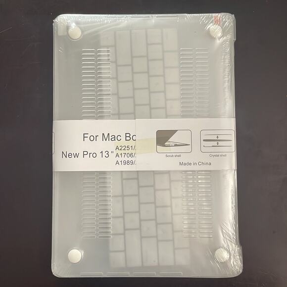 MacBook New Pro 13” shell and soft case - Picture 2 of 7